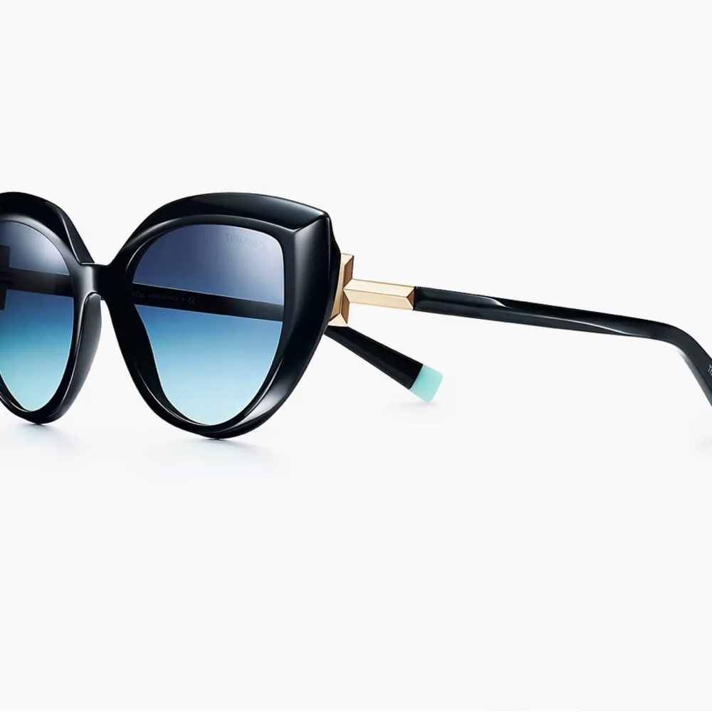 Stylish Black and Blue Sunglasses